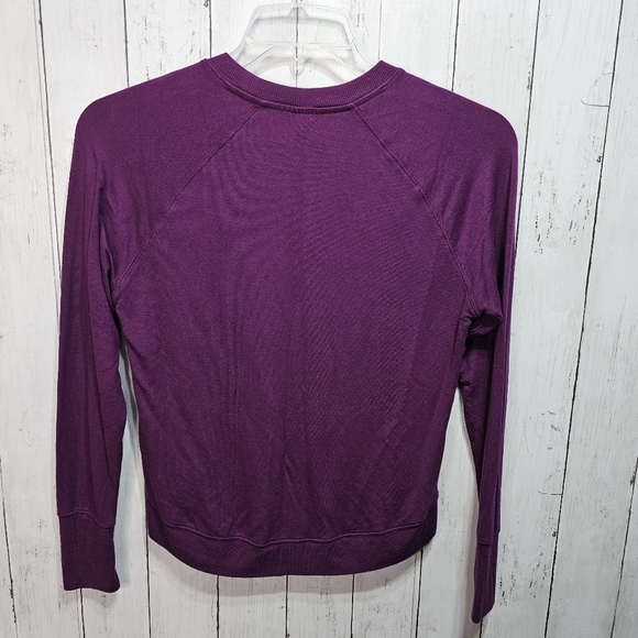 Athleta Women's Purple Mindset Tulip Hem Knit Sweatshirt Long Sleeve Size XSP. - Picture 7 of 7